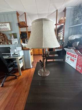 Lowe's Item# 238033 Resin Tree Trunk Table Lamp with Bird Figure